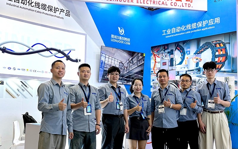 浙江雷諾爾電氣參展工博會圓滿成功，工業(yè)線纜連接保護方案收獲關注與認可